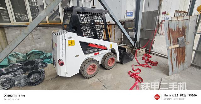 整机右后45°（设备外观及核心部件）