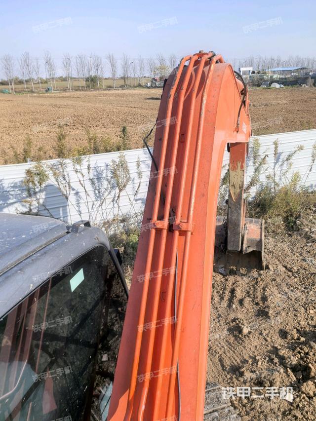 大臂根部?斜（工作和回轉(zhuǎn)裝置）