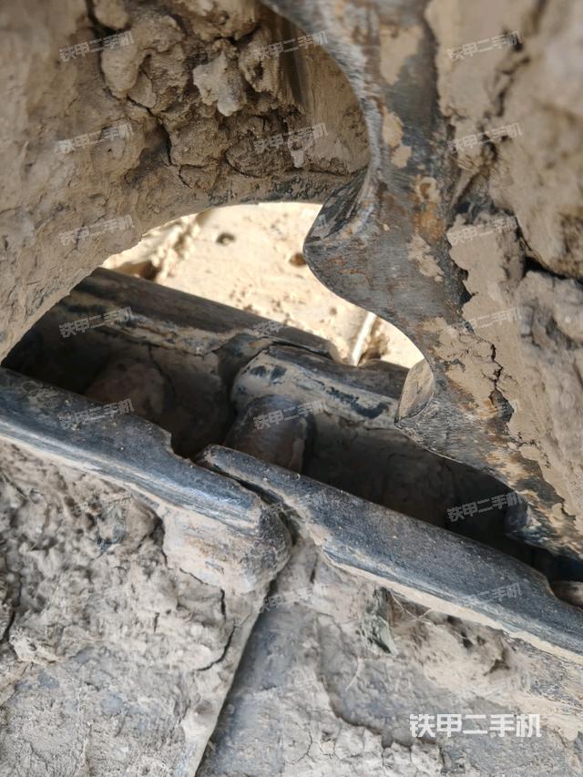 左侧行走马达盖板（行走机构）