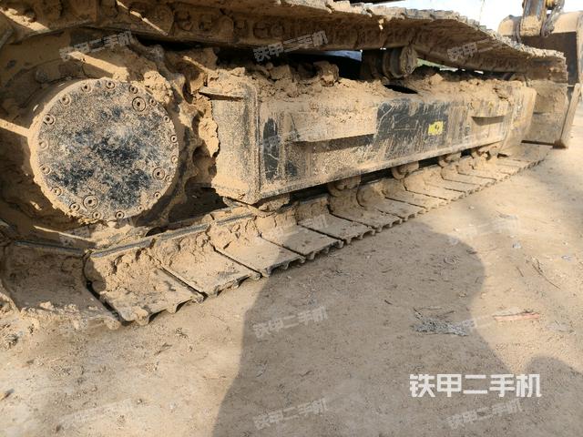 右侧履带整体 （行走机构）