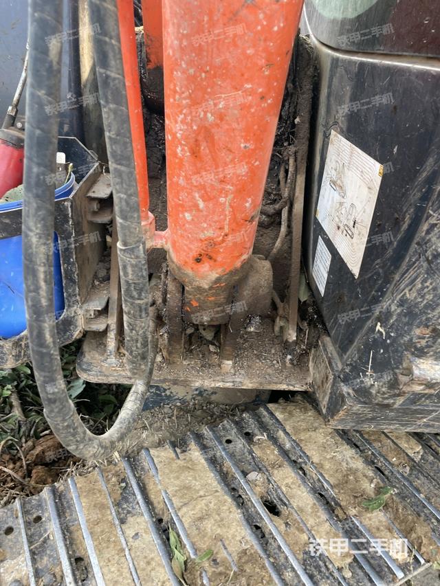 小臂整体右前（工作和回转装置）