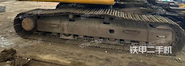 單側(cè)履帶整體（整機(jī)外觀）