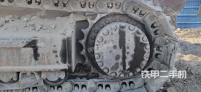 单侧履带整体（整机外观）