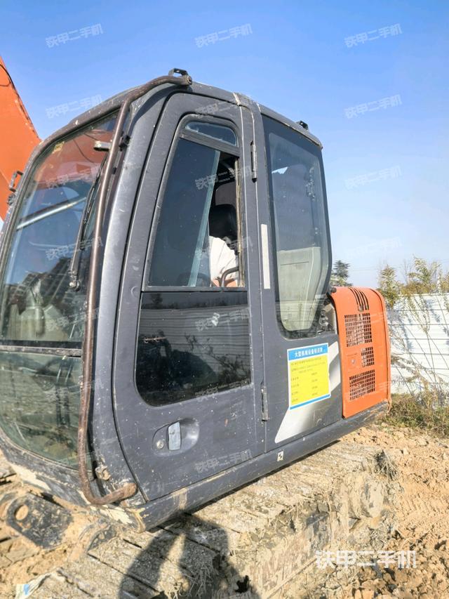 ?駕駛室正側(cè)（駕駛室部分）