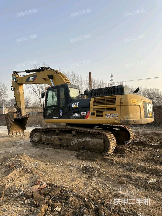 驾驶室顶部（整机外观）