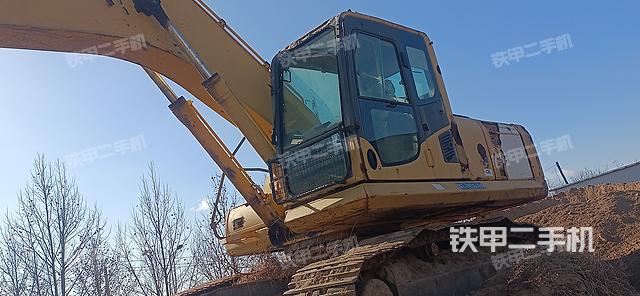 小松PC240LC-8挖掘机