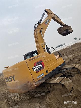 三一重工SY205C挖掘机实拍图片