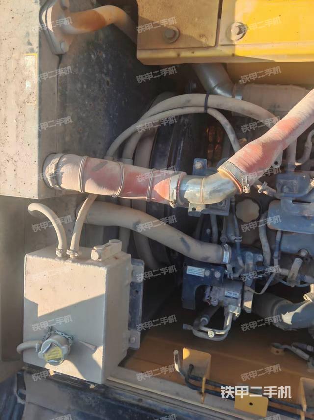 駕駛室頂部（整機(jī)外觀）