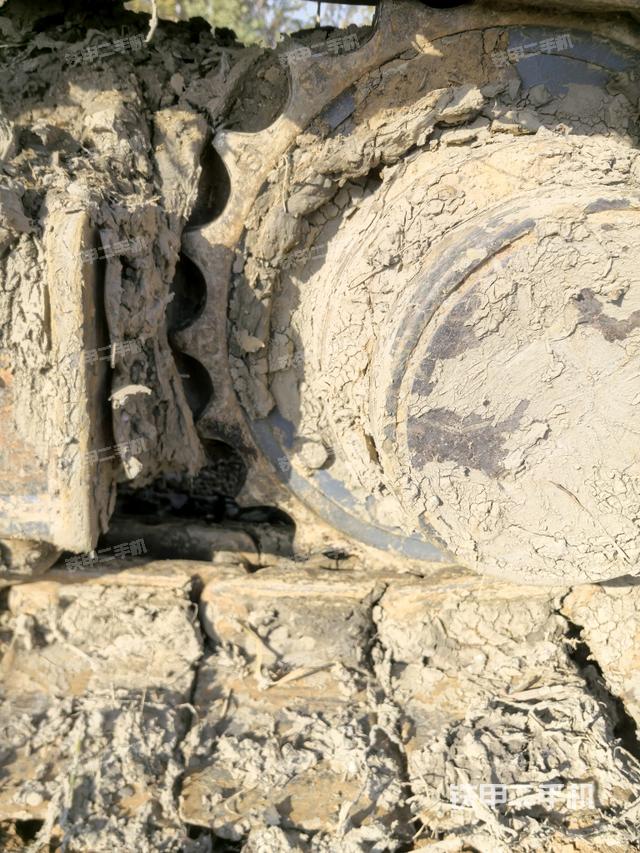 左導(dǎo)向輪（行走機(jī)構(gòu)）