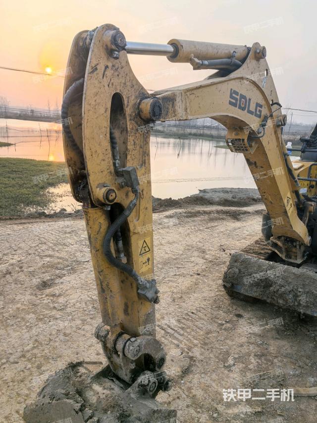 铲斗45度（工作和回转装置）