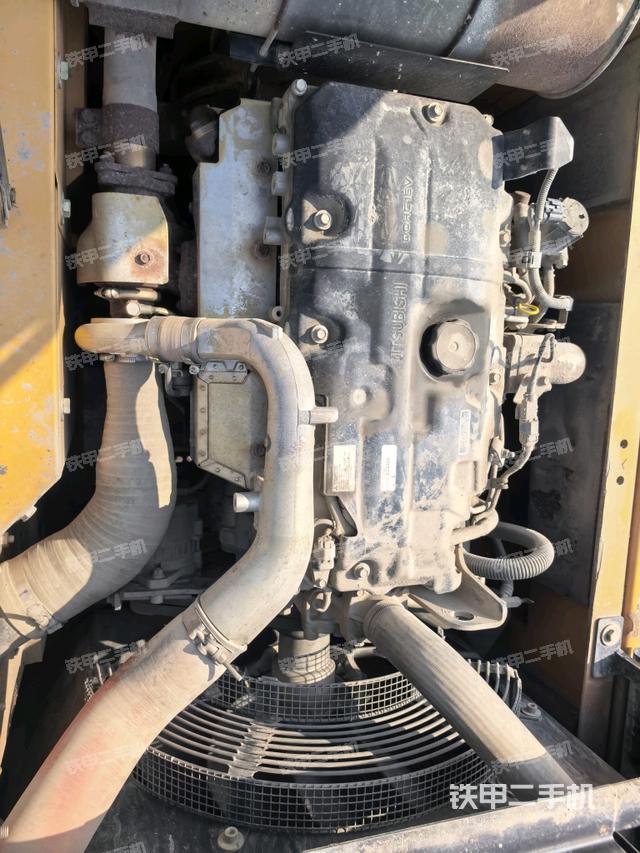 中央回轉(zhuǎn)接頭特寫（上車部件）