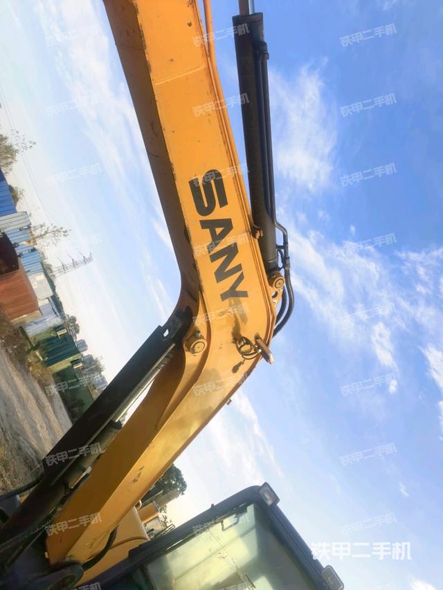 大臂整体 右侧（工作和回转装置）