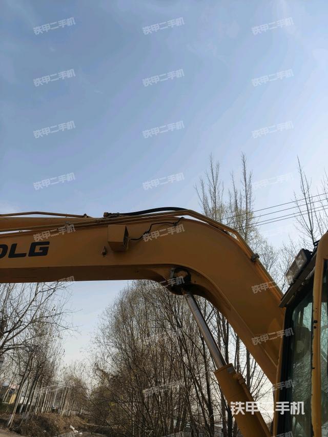 大臂整体 右侧（工作和回转装置）