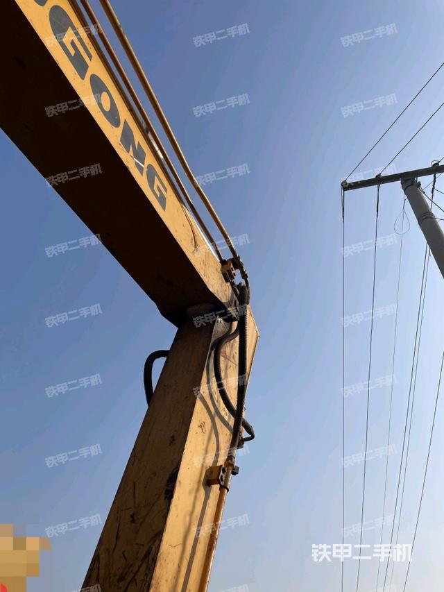 小臂整體左后（工作和回轉(zhuǎn)裝置）