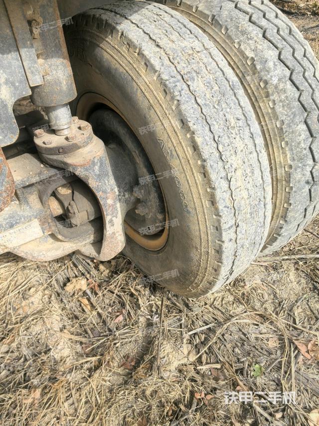 左侧行走马达盖板（行走机构）