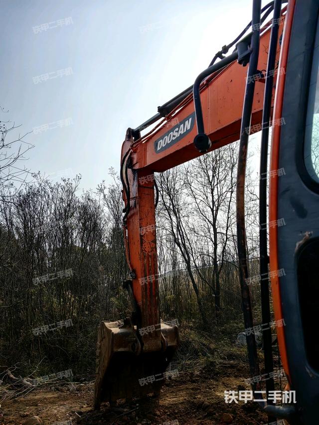 大臂整體?右側(cè)（工作和回轉(zhuǎn)裝置）