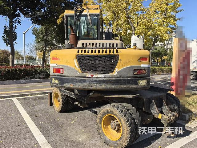 驾驶室整体（整机外观）