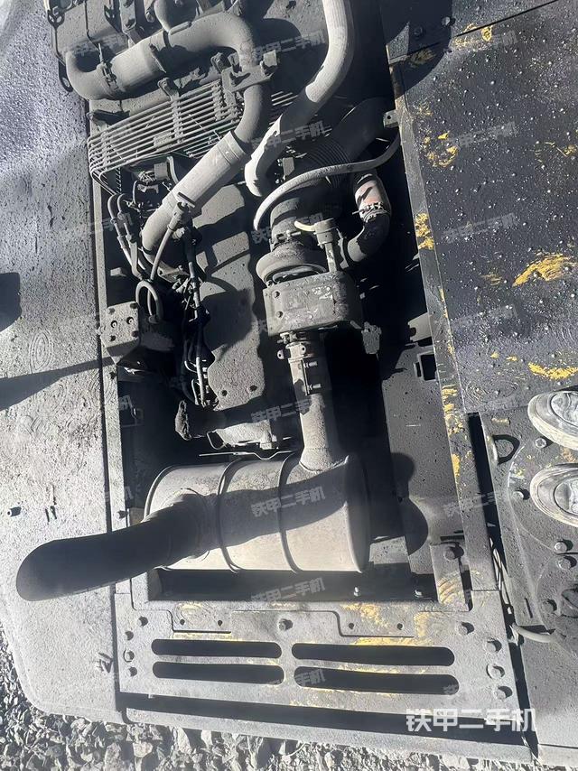 发动机整体俯视（整机外观）