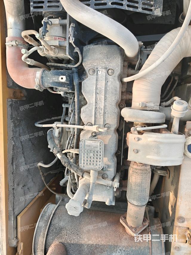 发动机室（上车部件）