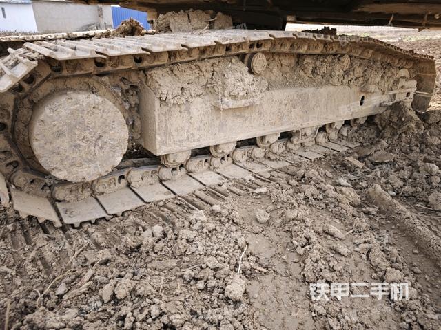 左側(cè)履帶整體?（行走機構(gòu)）