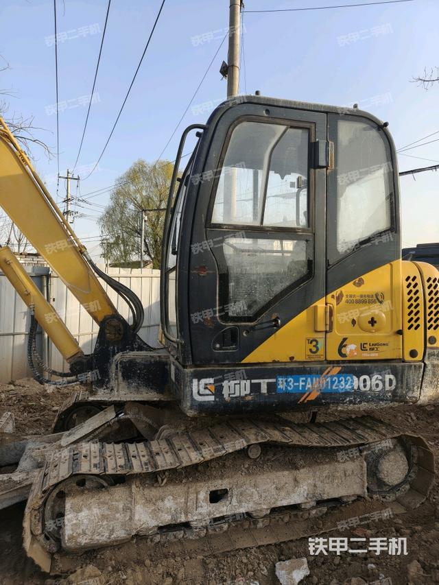 駕駛室整體（整機(jī)外觀）