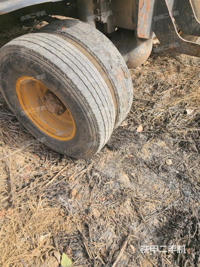 左侧履带整体 （行走机构）