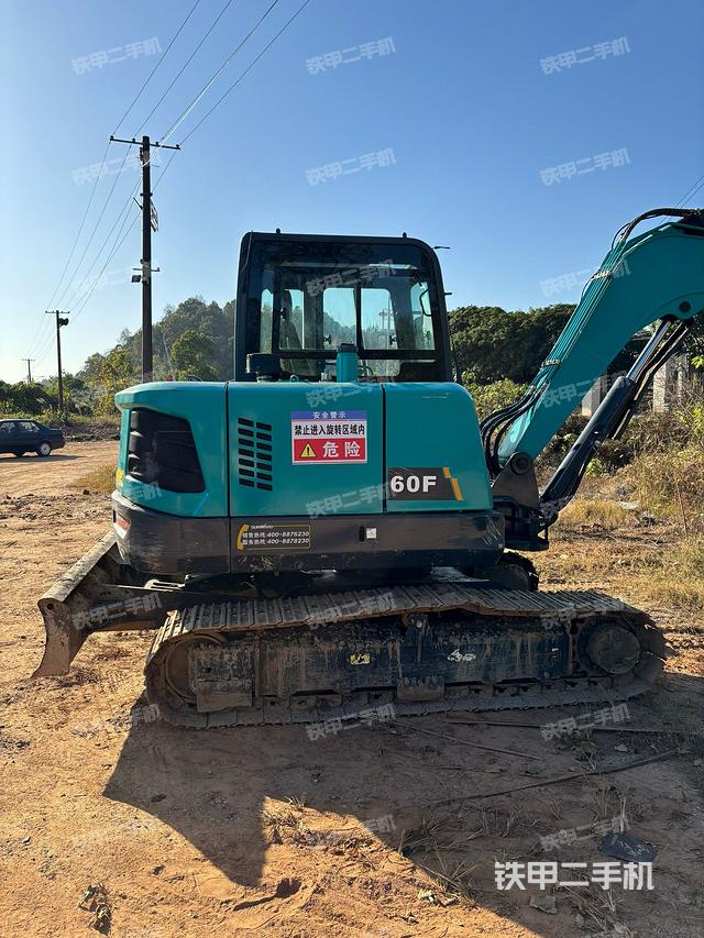 整機右后45°（整機外觀）