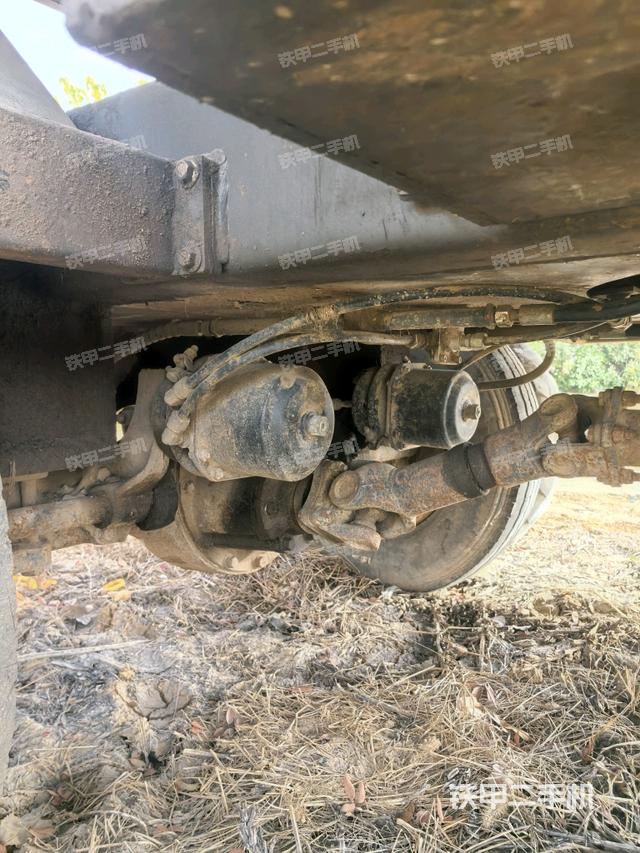 右驱动轮（行走机构）