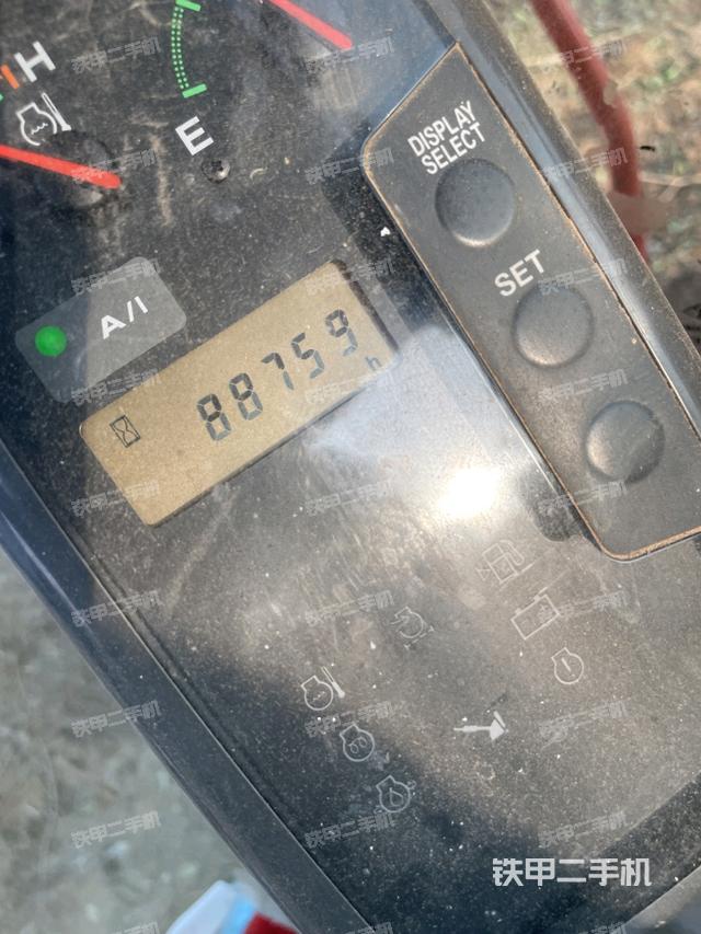 后窗玻璃角标（驾驶室部分）