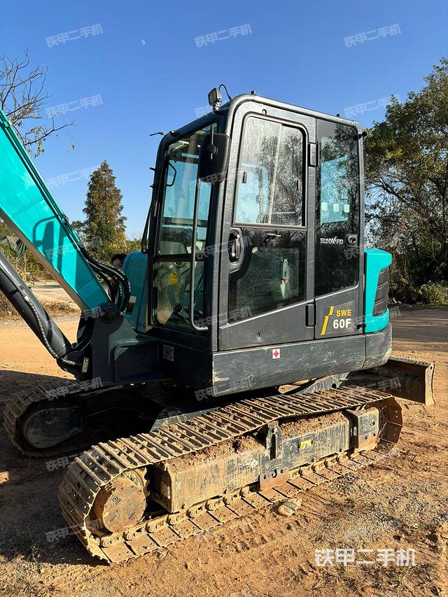 單側(cè)履帶整體（整機外觀）