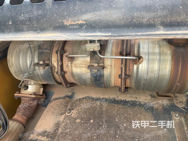 中央回轉(zhuǎn)接頭特寫（上車部件）