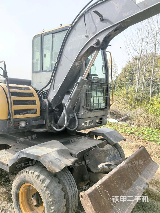 大臂整体 右侧（工作和回转装置）