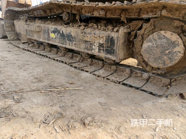 左侧履带整体 （行走机构）