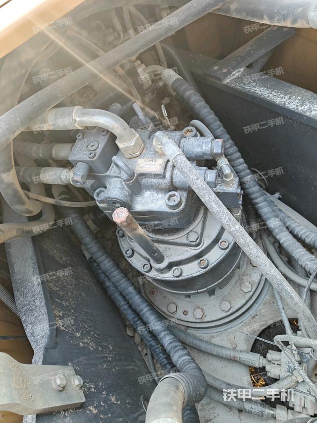 气门室盖螺丝特写（上车部件）