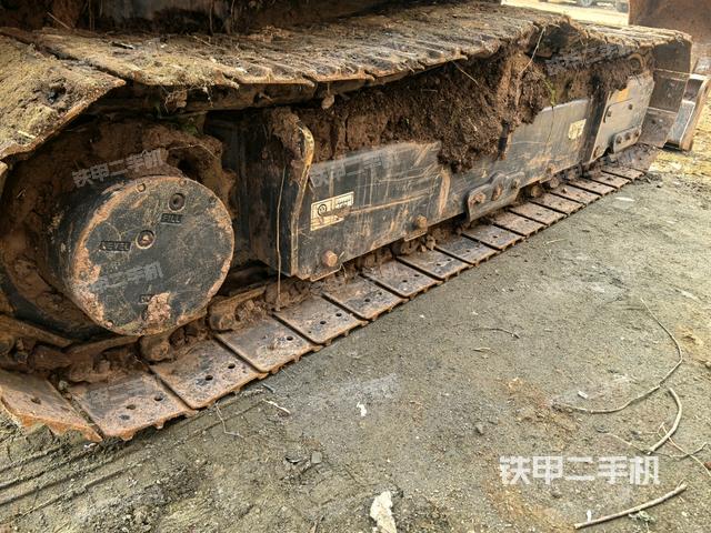 左側(cè)行走馬達(dá)蓋板（行走機(jī)構(gòu)）