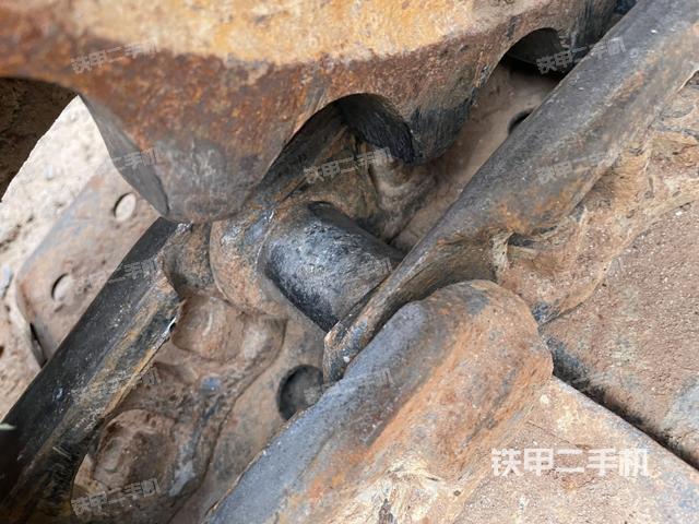 左側(cè)行走馬達蓋板（行走機構(gòu)）