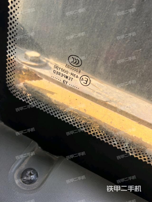 后窗玻璃角標(biāo)（駕駛室部分）