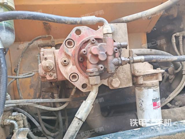 液压泵室（大件舱室）