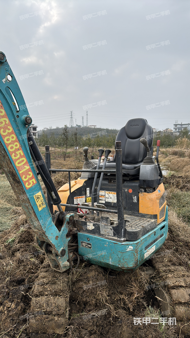 駕駛室頂部（整機(jī)外觀）