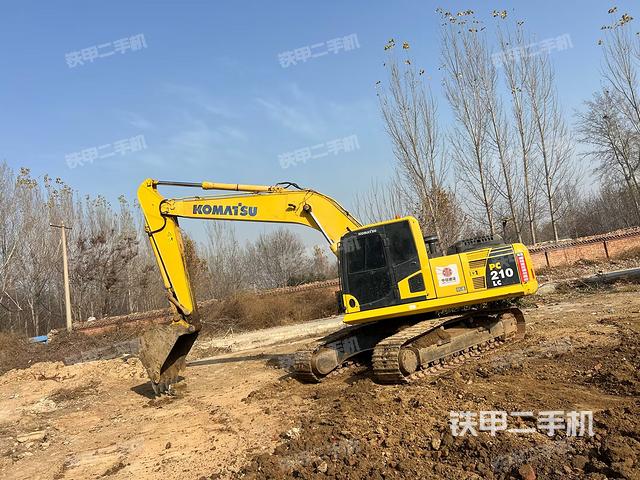 小松PC210-8M0挖掘机