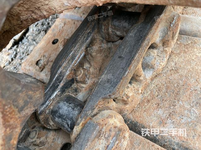 右導向輪（行走機構(gòu)）