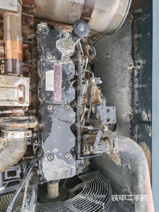 发动机室（上车部件）