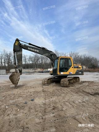 沃尔沃EC140CL清道夫挖掘机实拍图片