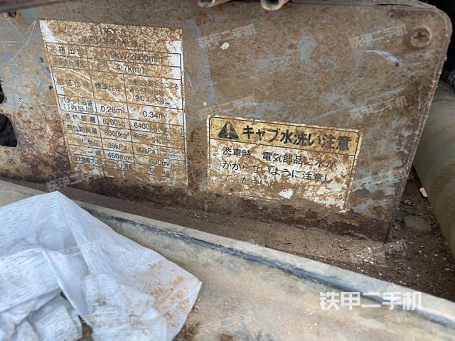 ?駕駛室正側(cè)（駕駛室部分）