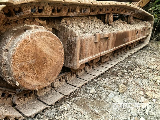 右側(cè)行走馬達蓋板（行走機構(gòu)）