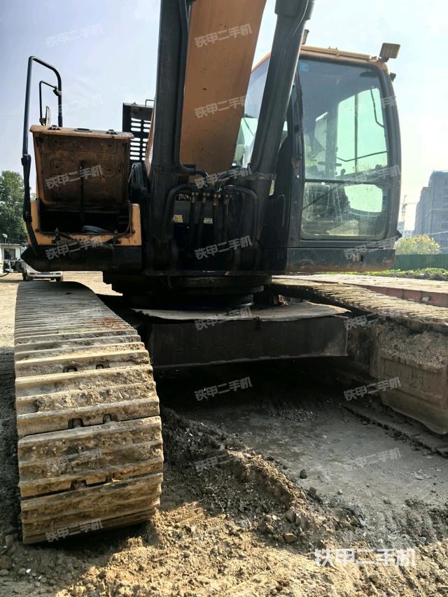 大臂油缸整體?豎拍（工作和回轉(zhuǎn)裝置）