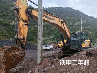 重庆现代R305LVS挖掘机实拍图片