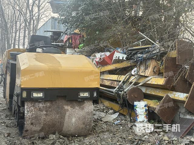 整机右后45°（设备外观及核心部件）