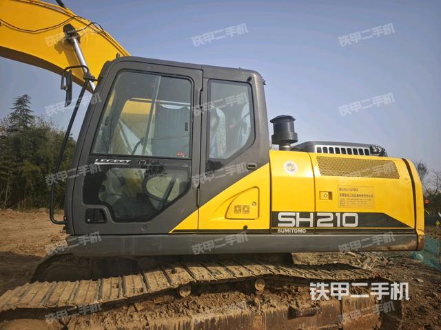 驾驶室整体（整机外观）