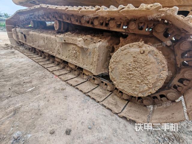 单侧履带整体（整机外观）